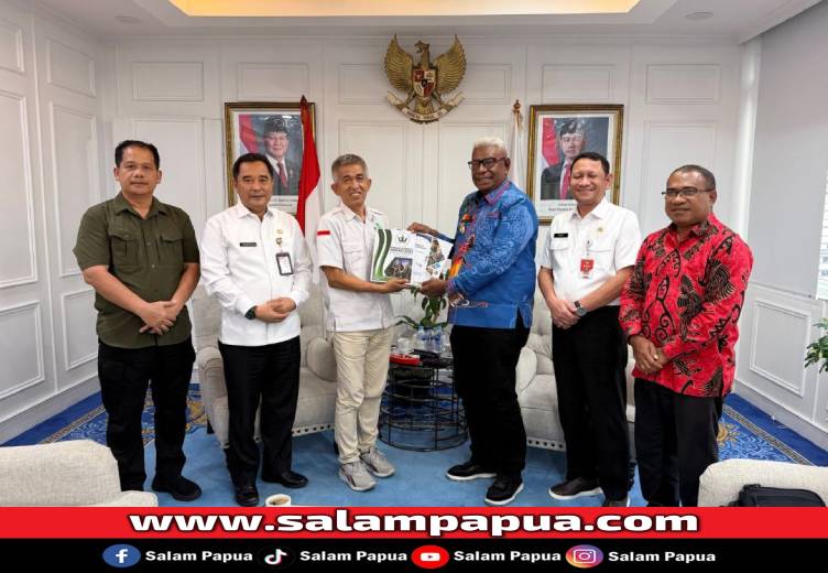 Bupati Mimika Terima Piagam Penghargaan IHAI 2025