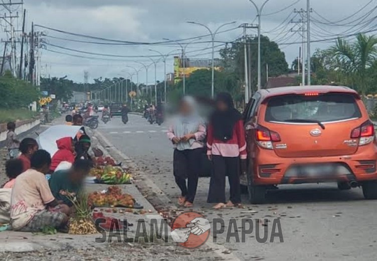 Satpol-PP Diminta Tertibkan Warga Yang Berjualan Di Trotoar Dalam Wilayah Kota Timika