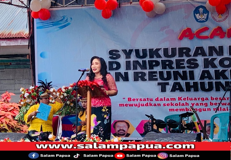 Sambutan Kepala SD Koperapoka 1 Mimika Margarita Abraham (salampapua.com/Evita)
