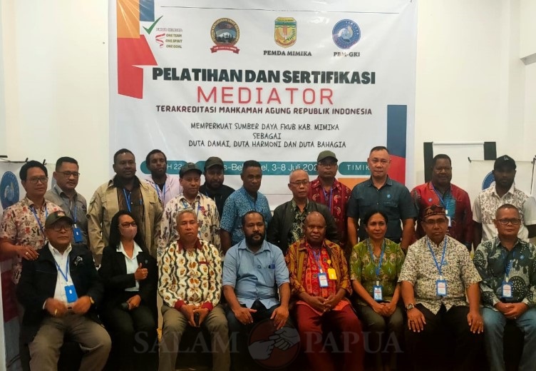 PUSAT BANTUAN MEDIASI GKI GELAR PELATIHAN DAN SERTIFIKASI MEDIATOR PERKUAT SUMBER DAYA MANUSIA FKUB MIMIKA