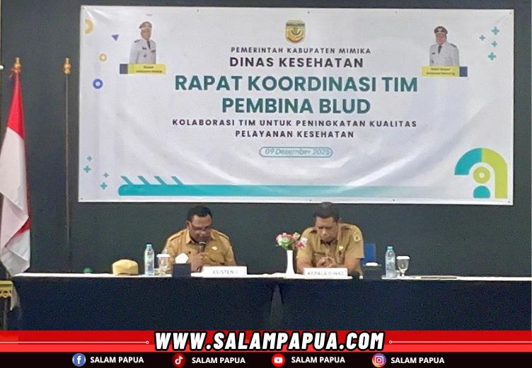 Sambutan Bupati Mimika Johannes Rettob dibacakan Plt Asisten II Bidang Perekonomian dan Pembangunan, Frans Kambu (salampapua.com/Evita)