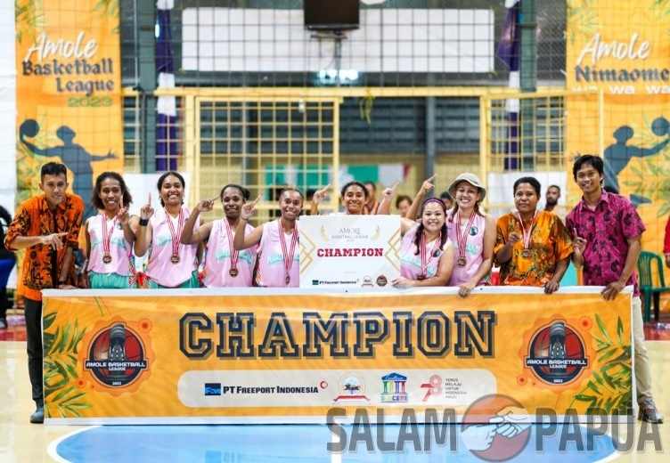 Tim Putri KKBC peraih Juara 1 dalam Amole Basketball League yang digelar oleh Bakors PTFI (Foto:salampapua.com/Evita)